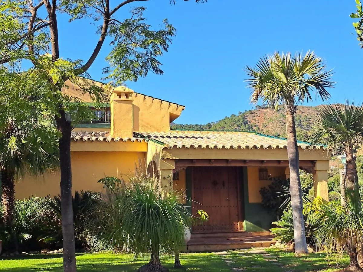 Villa Rural En Ojen Spain